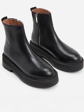 NWT Assia Cuir Noir Boot by Flattered